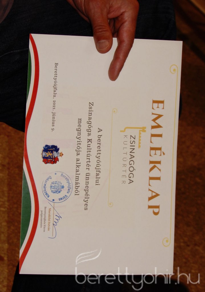 Átadták a felújított zsinagógát 41